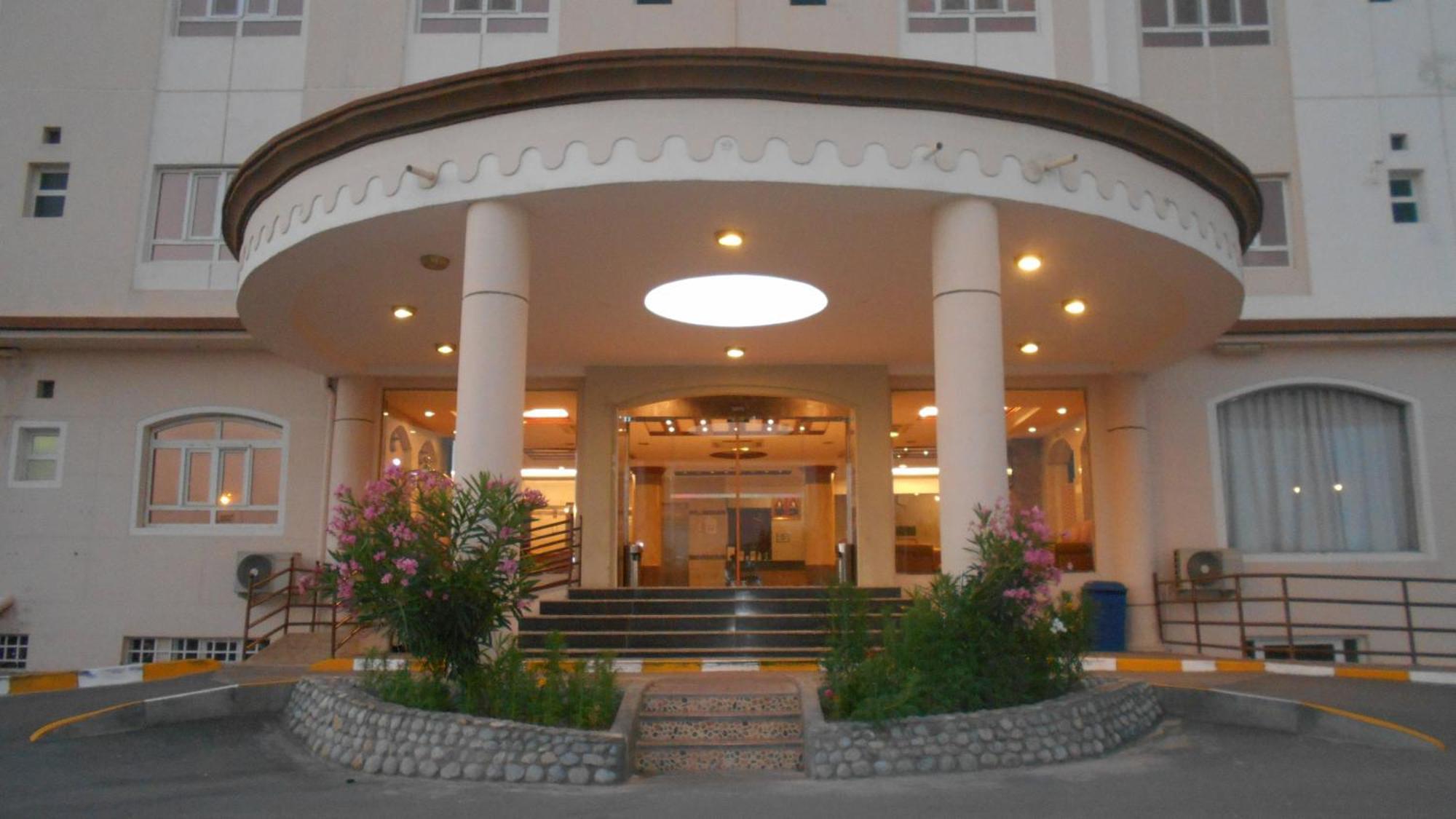 Nizwa Hotel Apartments Exterior photo